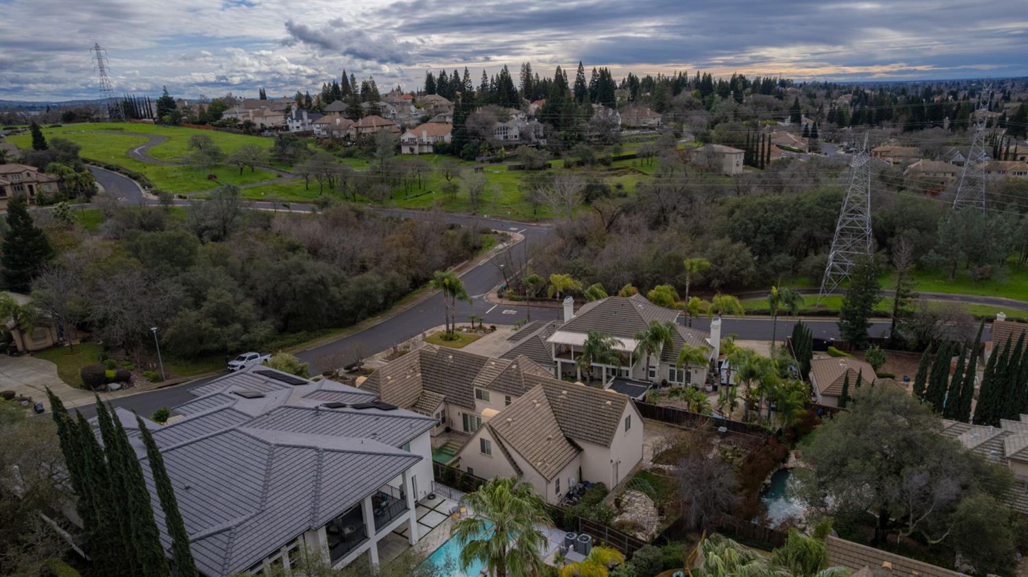 Folsom, California, 95630, United States, 4 Bedrooms Bedrooms, ,4 BathroomsBathrooms,Residential,Active,2008257