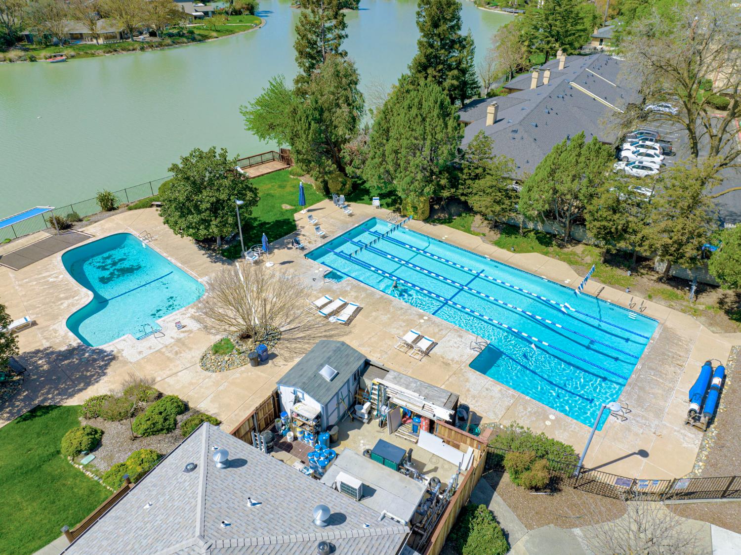 Davis, California, 95616, United States, 4 Bedrooms Bedrooms, ,2 BathroomsBathrooms,Residential,Active,1922306