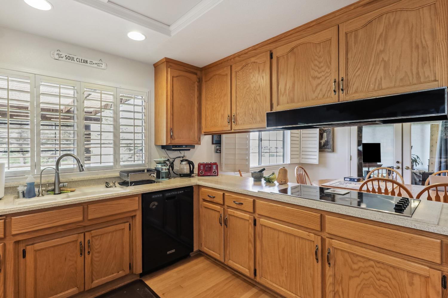 Woodland, California, 95695, United States, 4 Bedrooms Bedrooms, ,3 BathroomsBathrooms,Residential,Active,1929675