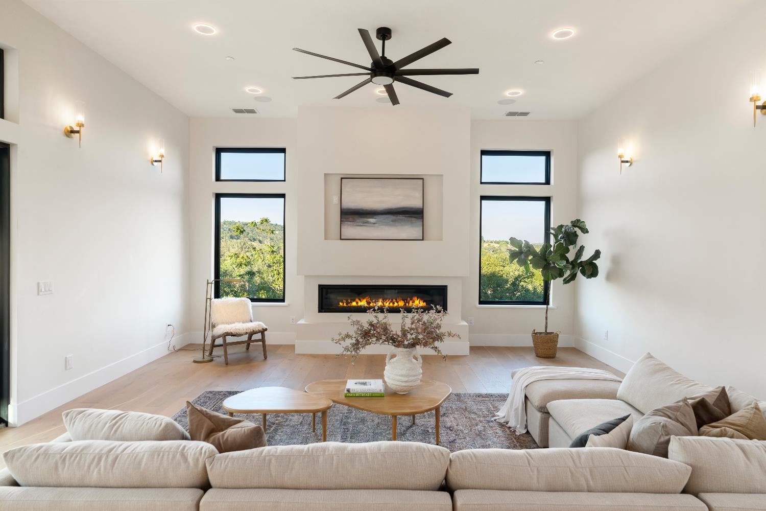 Newcastle, California, 95658, United States, 5 Bedrooms Bedrooms, ,5 BathroomsBathrooms,Residential,Active,1989749