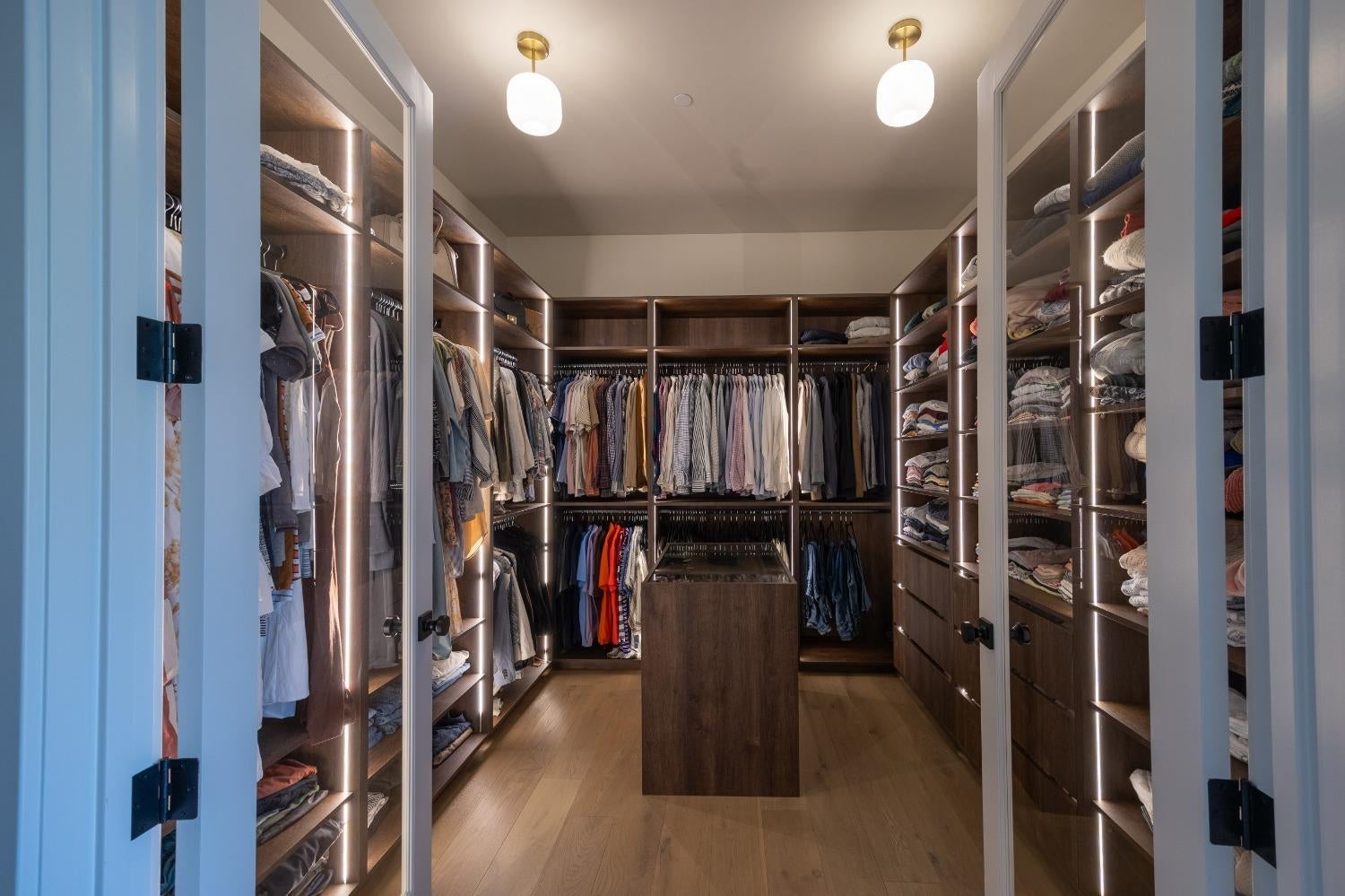 Auburn, California, 95603, United States, 4 Bedrooms Bedrooms, ,4 BathroomsBathrooms,Residential,Active,2017471