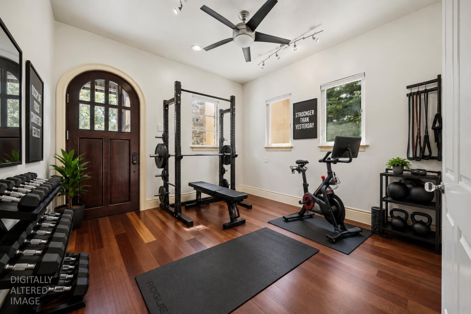 Loomis, California, 95650, United States, 5 Bedrooms Bedrooms, ,5 BathroomsBathrooms,Residential,Active,2041664