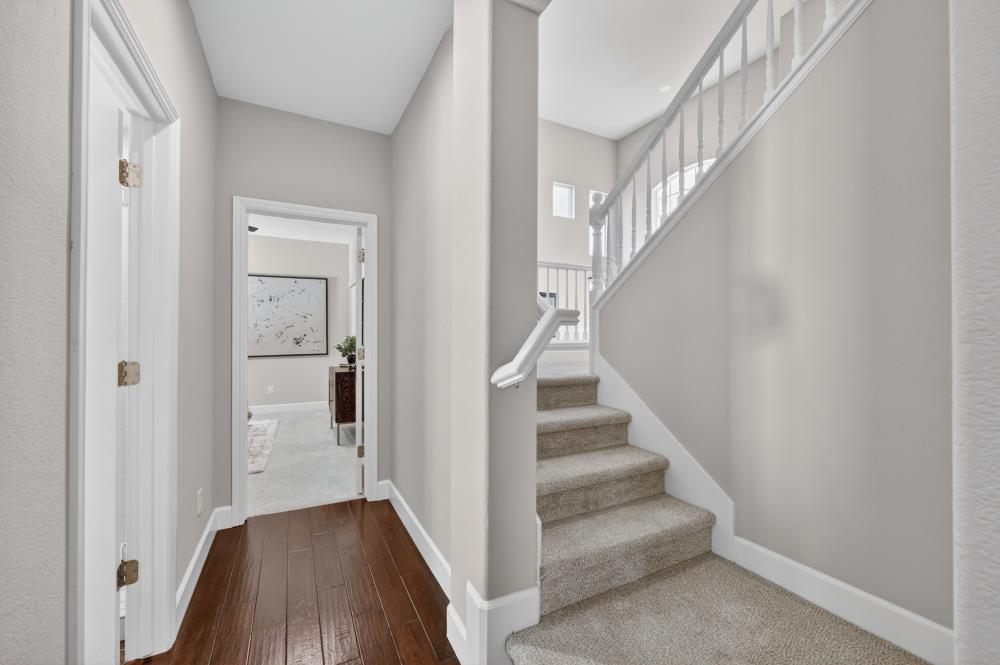 El Dorado Hills, California, 95762, United States, 5 Bedrooms Bedrooms, ,3 BathroomsBathrooms,Residential,Pending,2045616