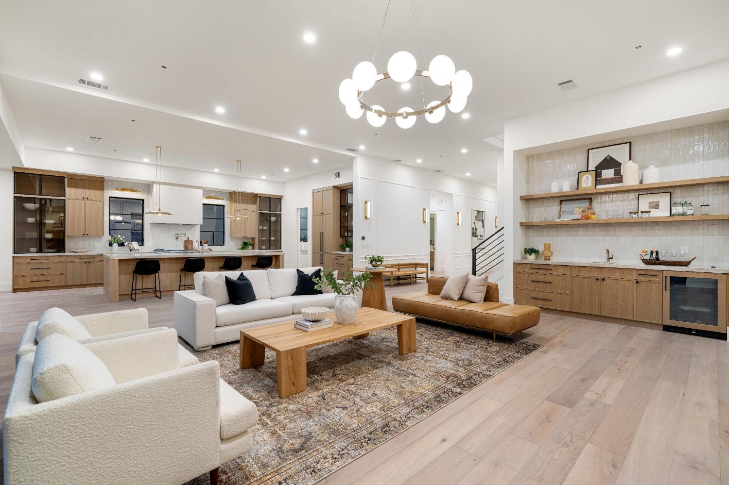 El Dorado Hills, California, 95762, United States, 5 Bedrooms Bedrooms, ,5 BathroomsBathrooms,Residential,Active,1998588