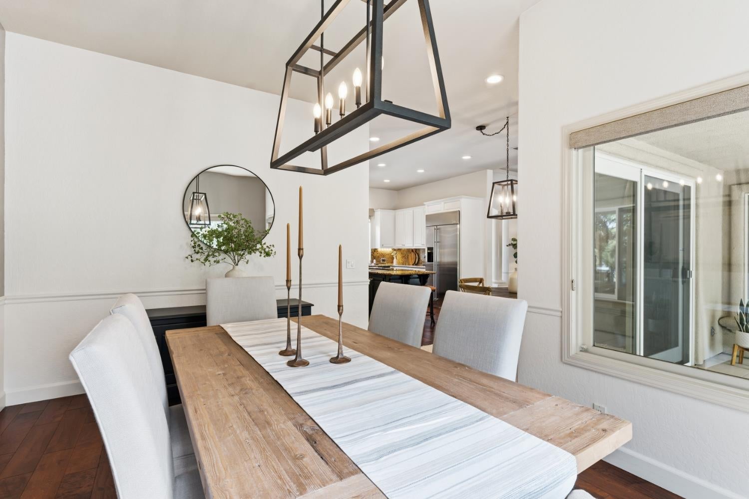 El Dorado Hills, California, 95762, United States, 3 Bedrooms Bedrooms, ,3 BathroomsBathrooms,Residential,Active,2044534