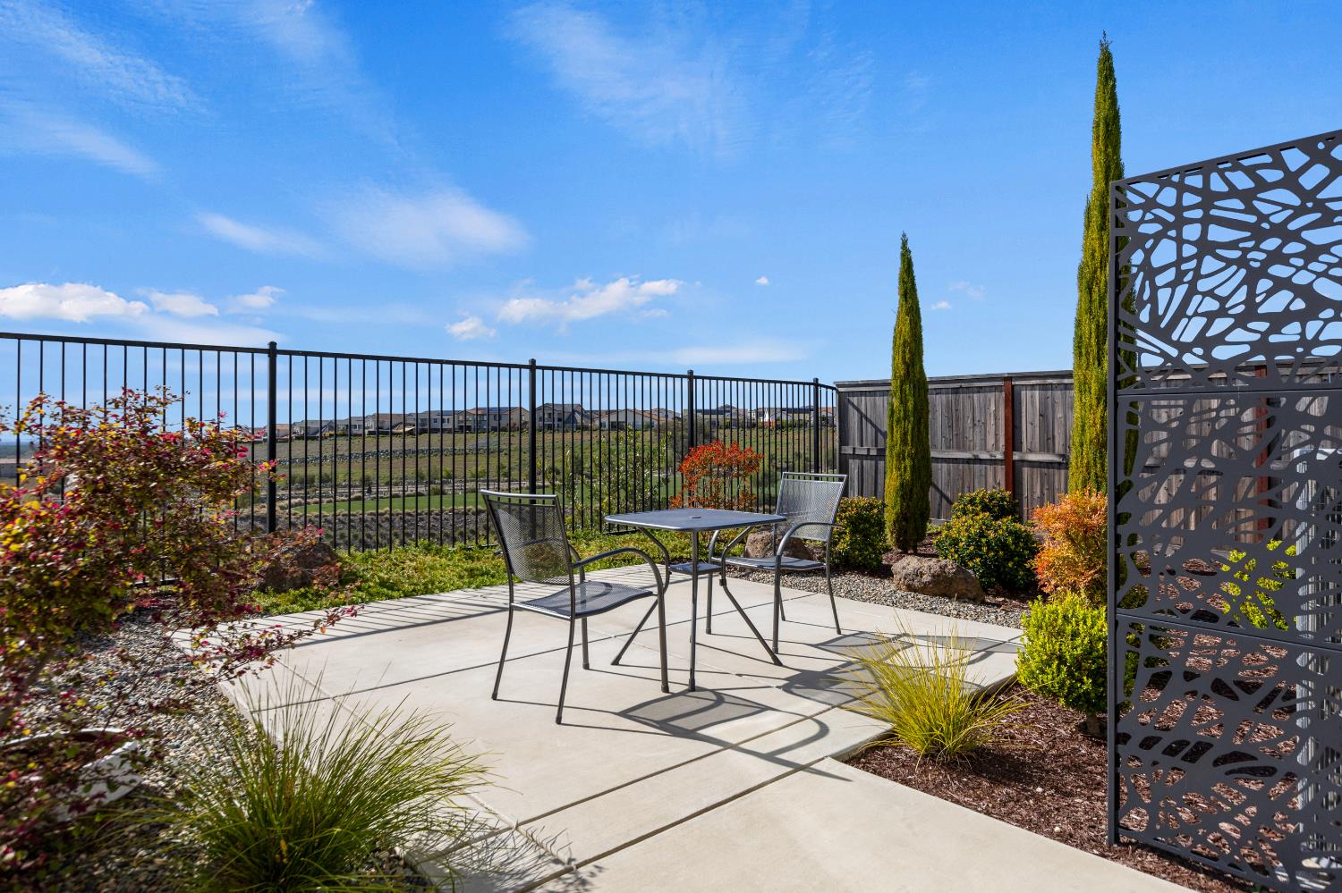 Folsom, California, 95630, United States, 4 Bedrooms Bedrooms, ,5 BathroomsBathrooms,Residential,Active,2008753