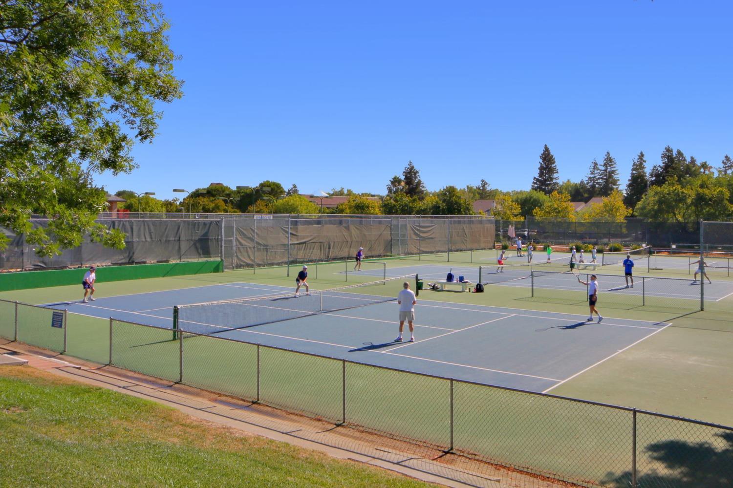 Davis, California, 95616, United States, 3 Bedrooms Bedrooms, ,3 BathroomsBathrooms,Residential,Active,1922309