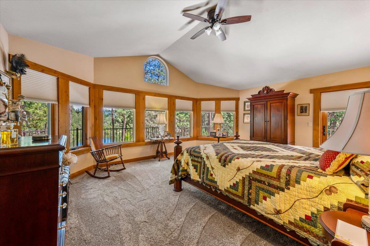 Nevada City, California, 95959, United States, 4 Bedrooms Bedrooms, ,4 BathroomsBathrooms,Residential,Active,2043131
