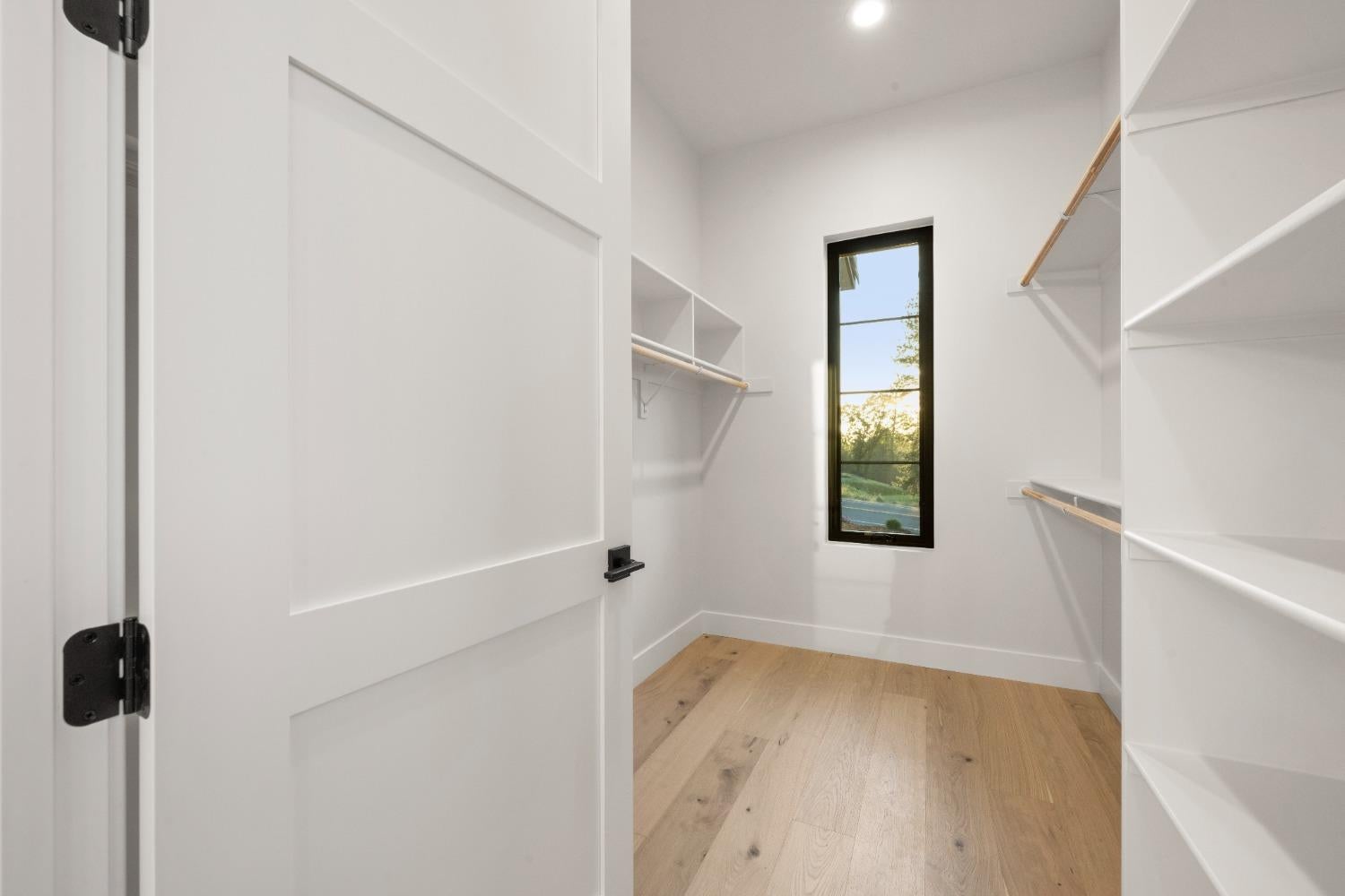 Auburn, California, 95602, United States, 4 Bedrooms Bedrooms, ,3 BathroomsBathrooms,Residential,Active,1959534