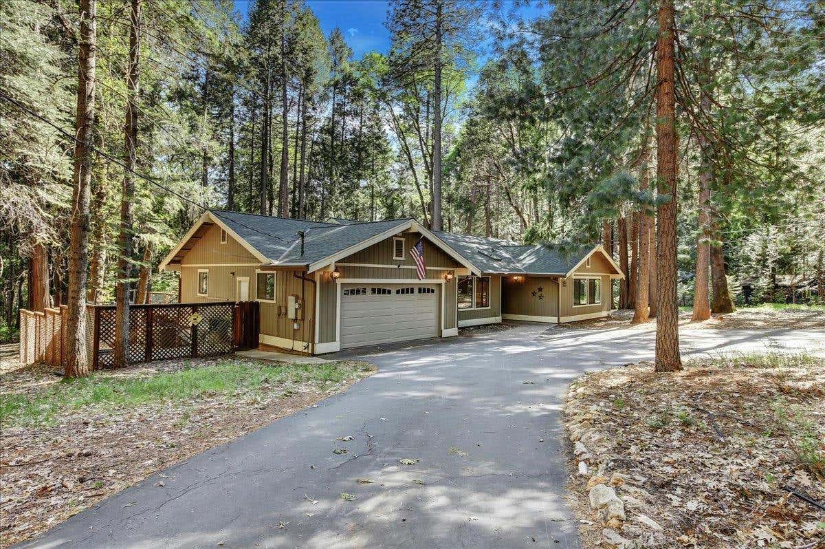 12392 HILLCREST DR, NEVADA CITY, CA 95959, photo 1 of 99