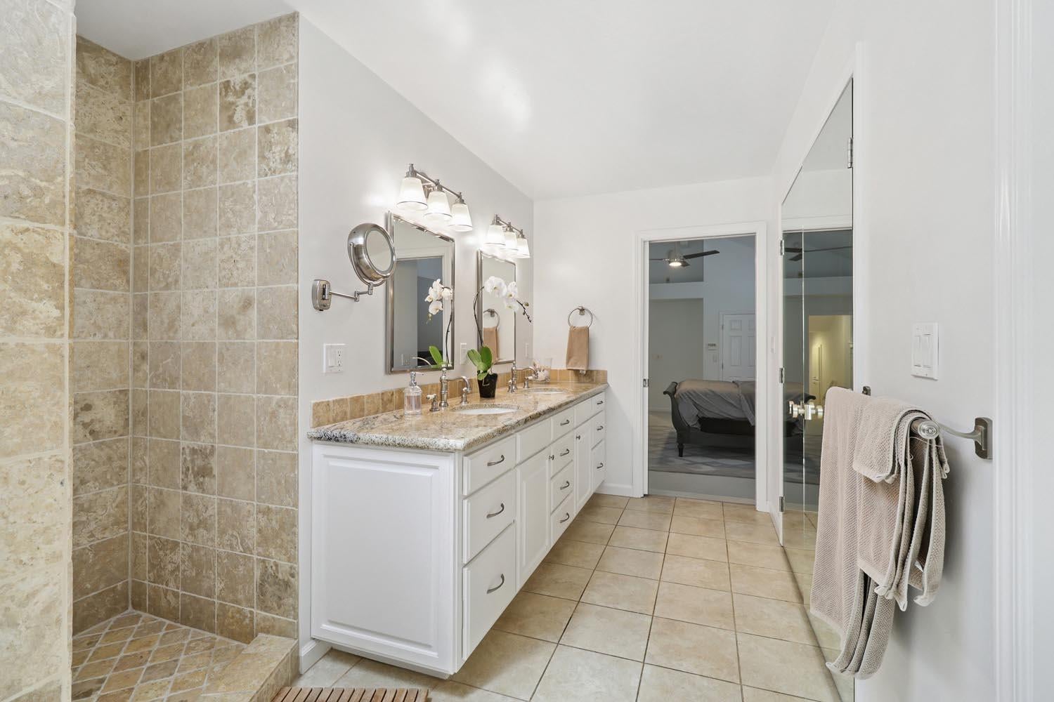 Carmichael, California, 95608, United States, 4 Bedrooms Bedrooms, ,3 BathroomsBathrooms,Residential,Active,2007341