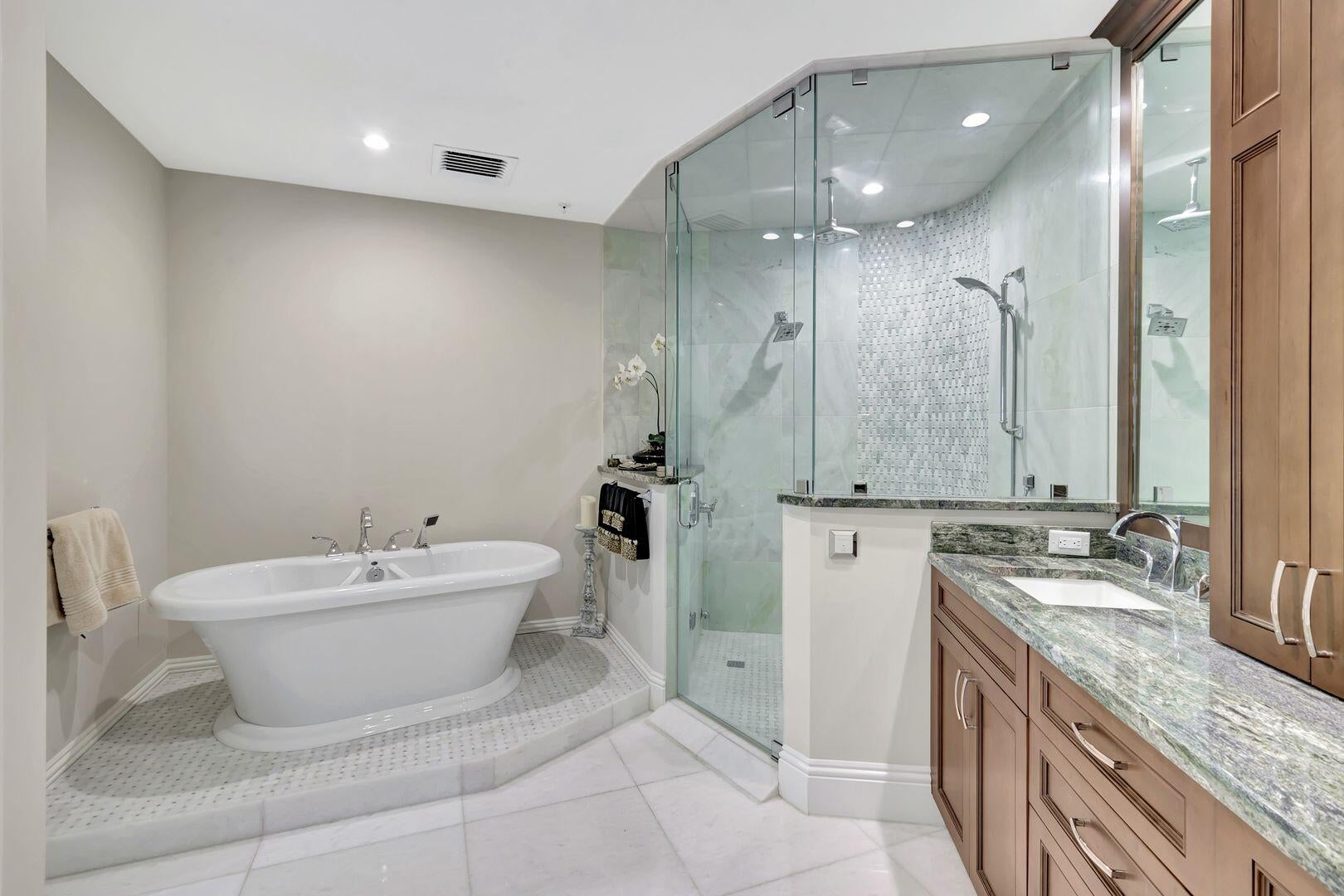 Marco Island, Florida, 34145, United States, 3 Bedrooms Bedrooms, ,3 BathroomsBathrooms,Residential,Active,1993961