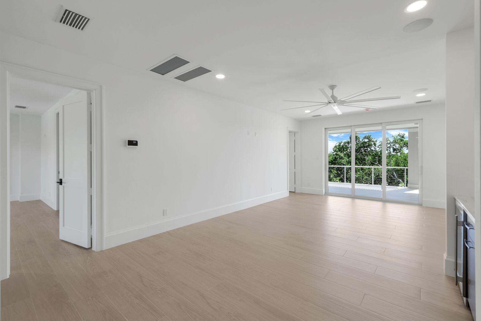 Marco Island, Florida, 34145, United States, ,4 BathroomsBathrooms,Residential,Active,1747379