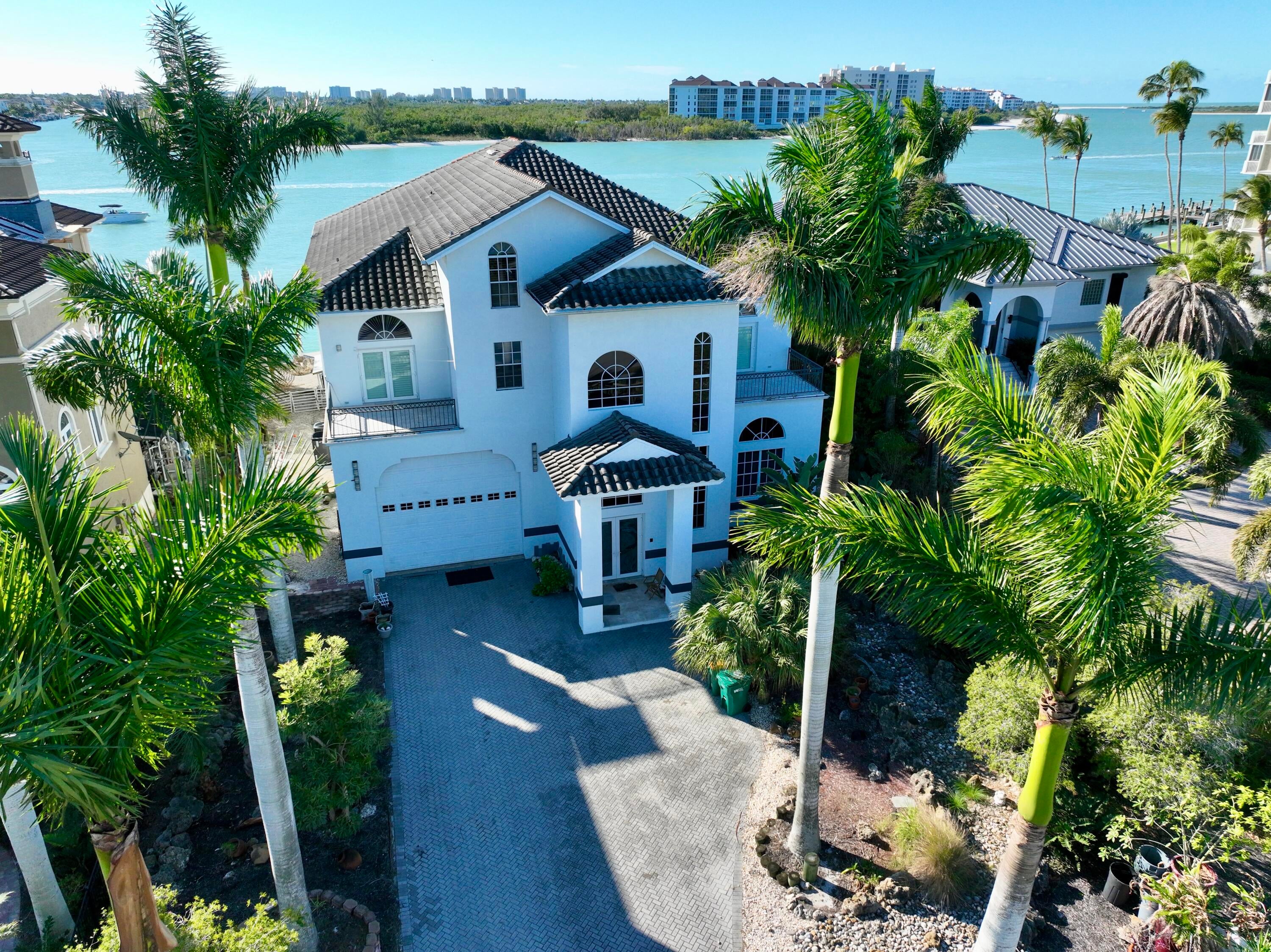 Naples, Florida, 34113, United States, 4 Bedrooms Bedrooms, ,4 BathroomsBathrooms,Residential,Active,2013893