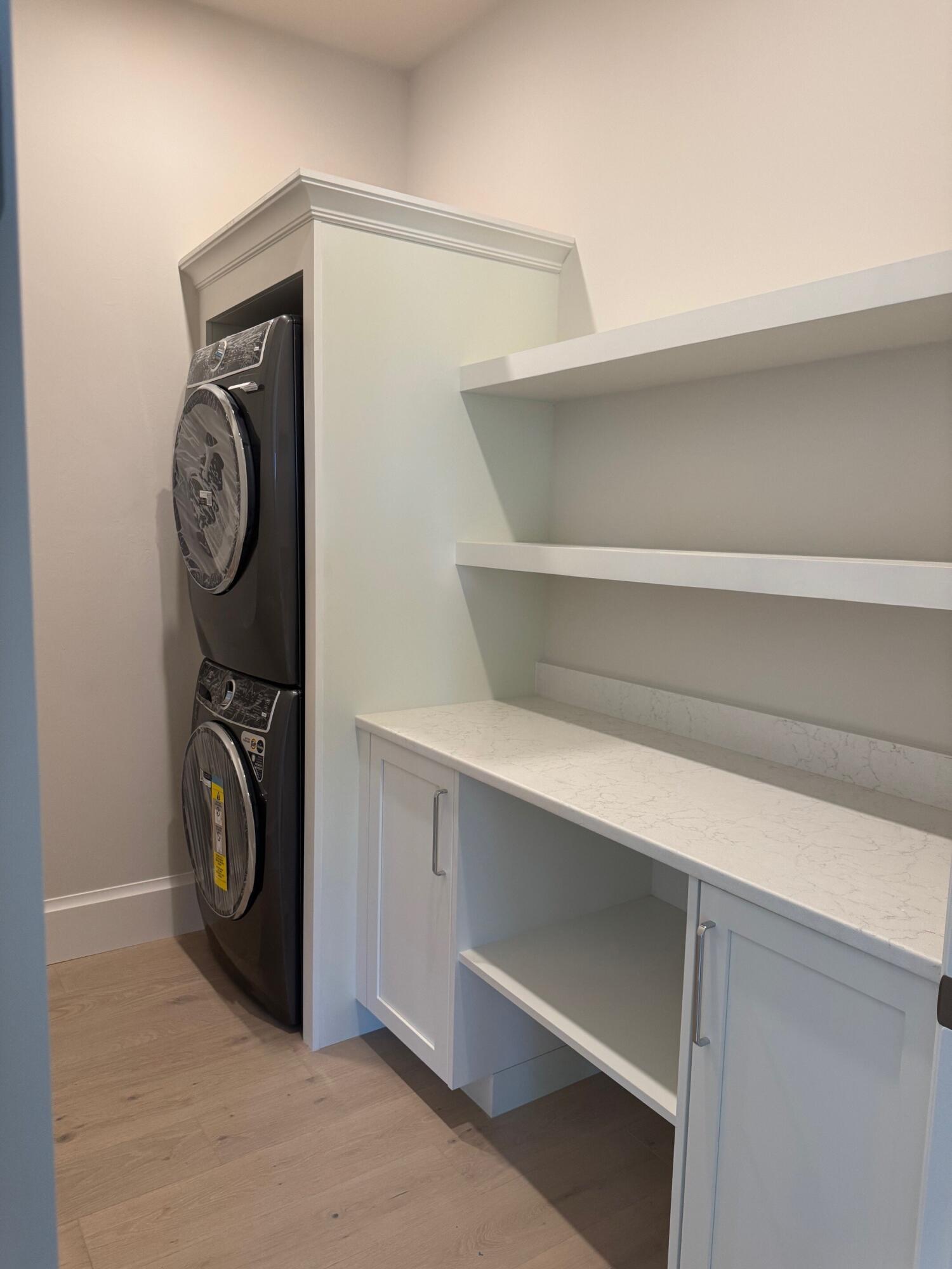 Marco Island, Florida, 34145, United States, 5 Bedrooms Bedrooms, ,6 BathroomsBathrooms,Residential,Active,1828951