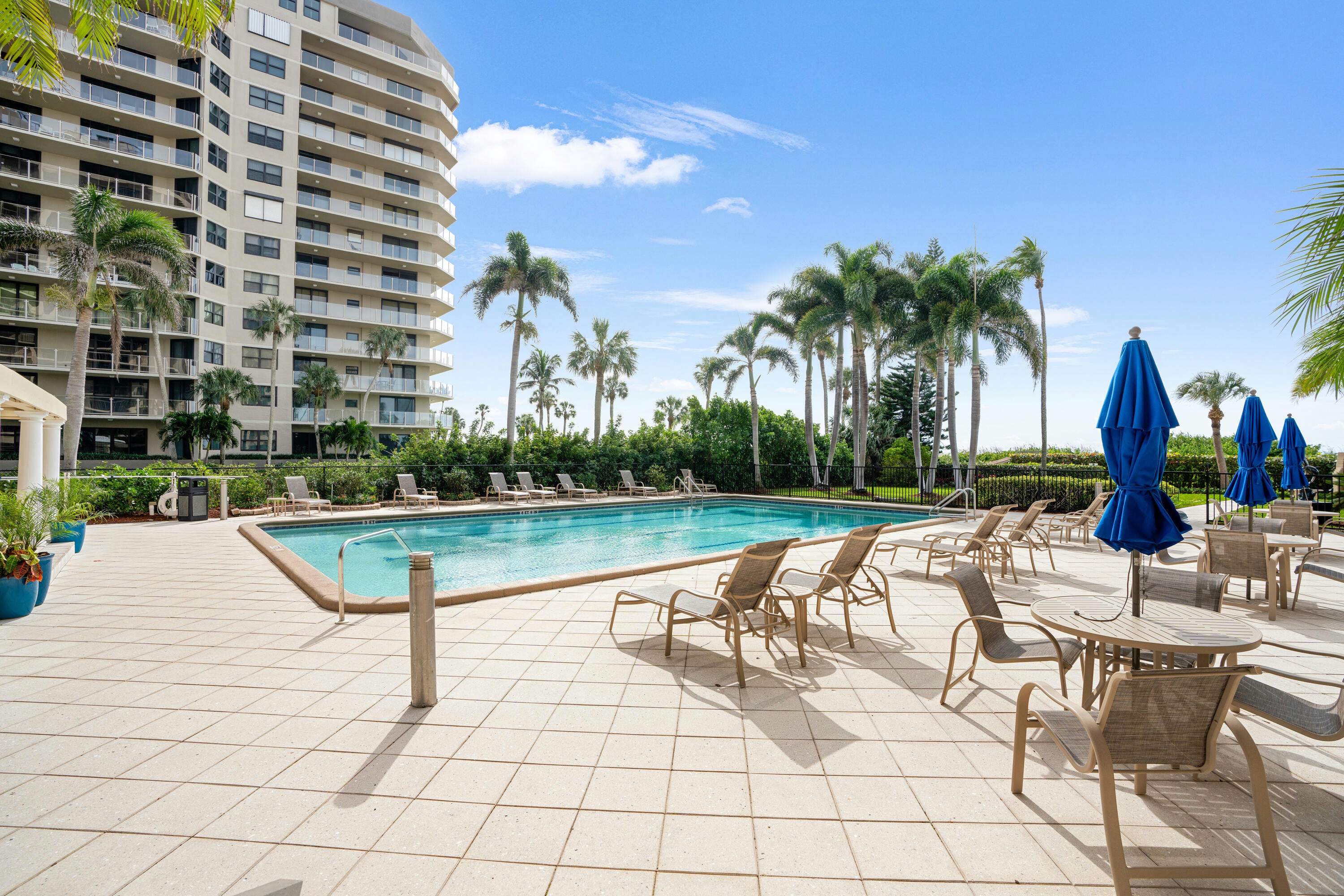 Marco Island, Florida, 34145, United States, ,3 BathroomsBathrooms,Residential,Active,1764876