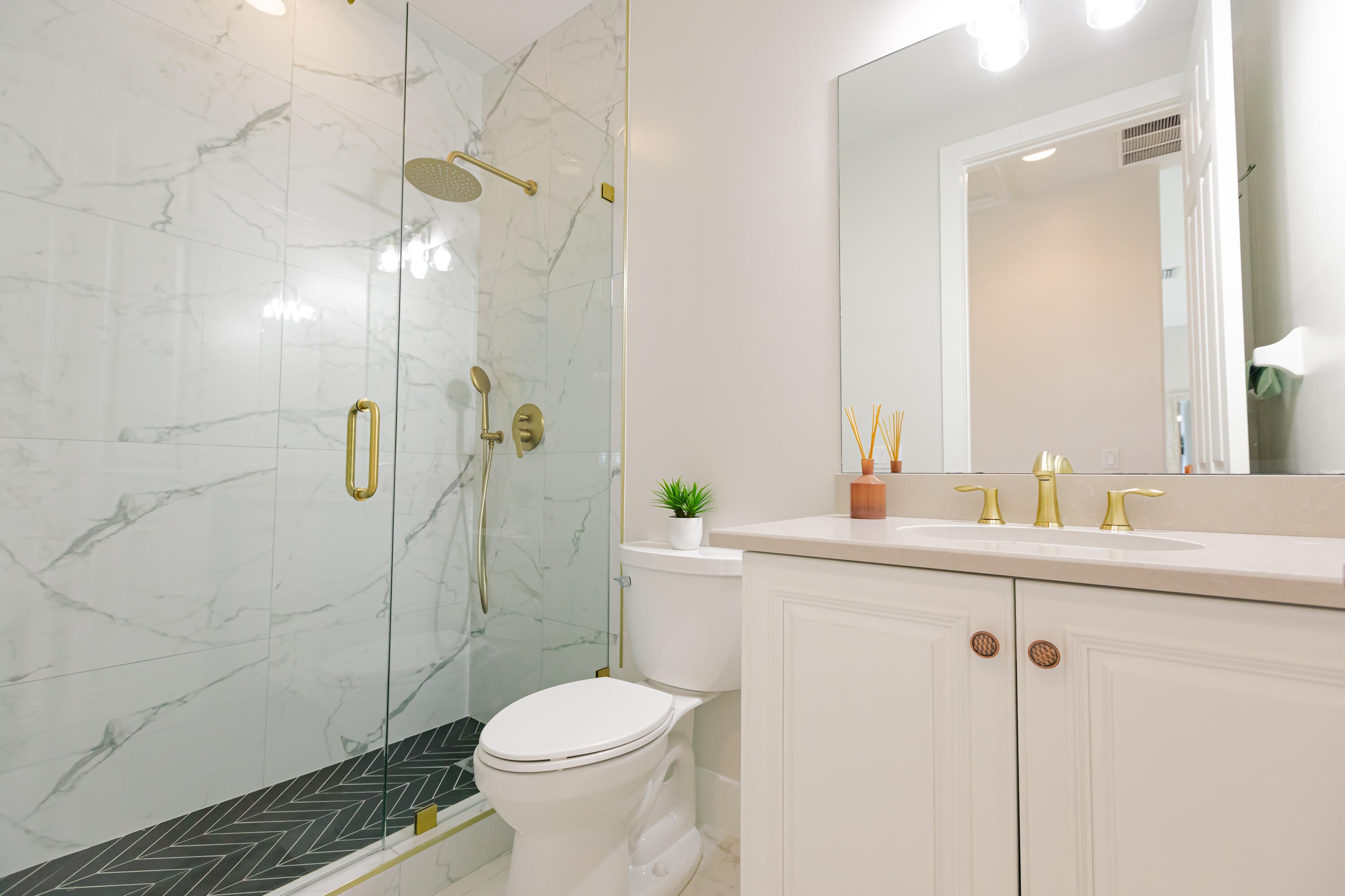 Marco Island, Florida, 34145, United States, 3 Bedrooms Bedrooms, ,3 BathroomsBathrooms,Residential,Active,1913022