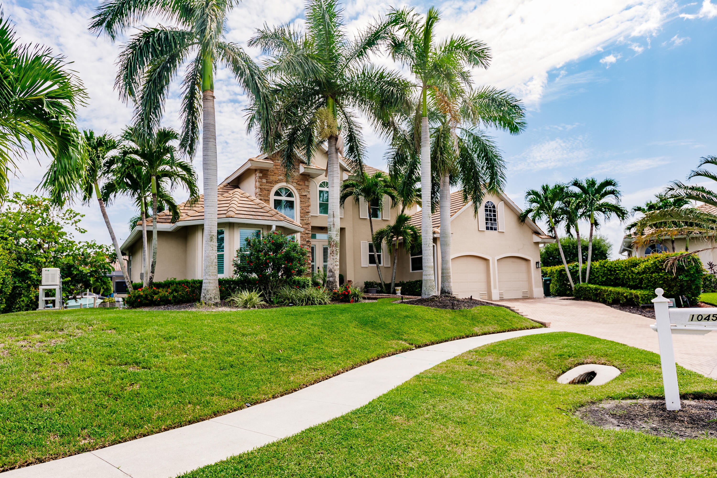 Marco Island, Florida, 34145, United States, 3 Bedrooms Bedrooms, ,3 BathroomsBathrooms,Residential,Active,1913022