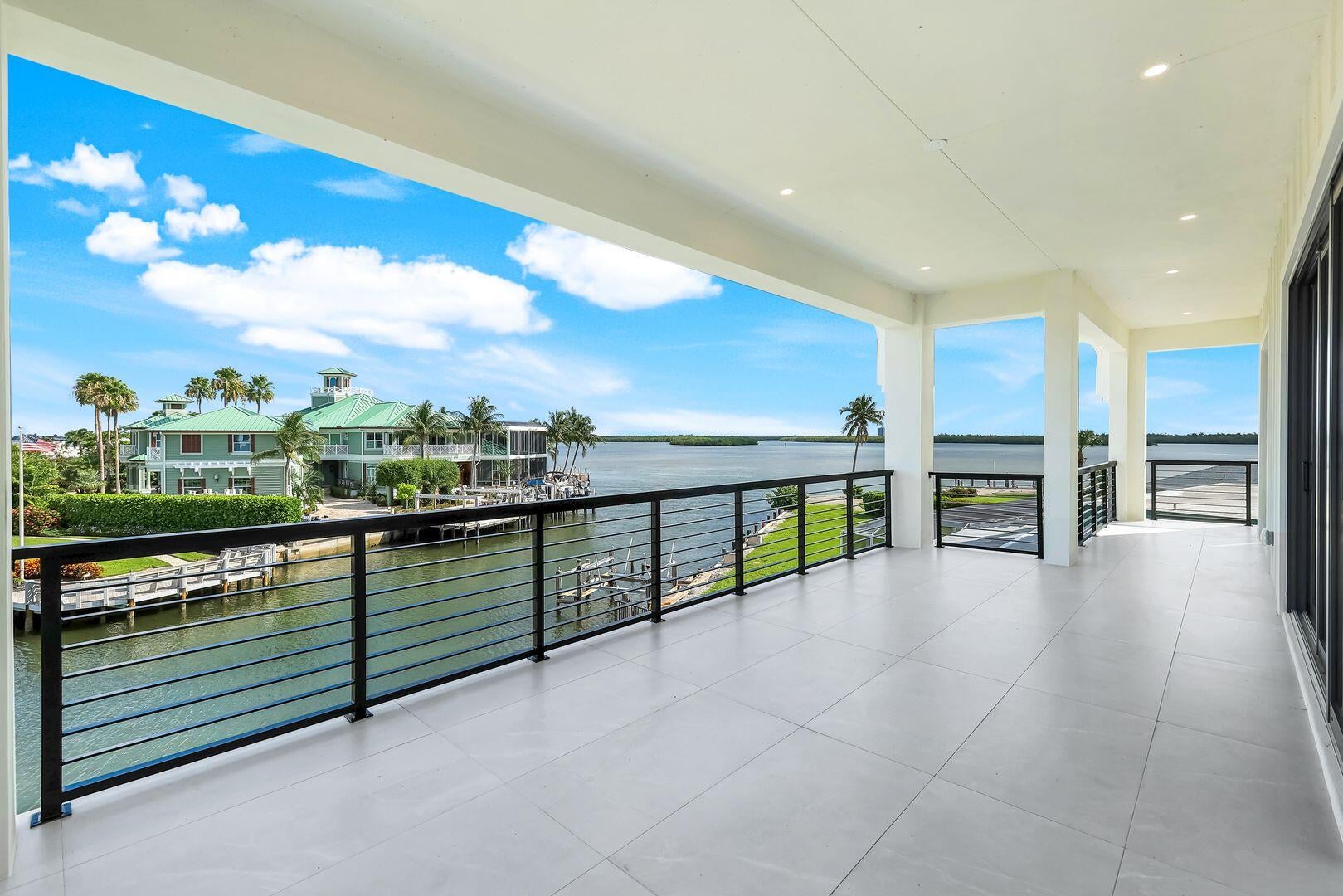 Marco Island, Florida, 34145, United States, 5 Bedrooms Bedrooms, ,6 BathroomsBathrooms,Residential,Active,1898037