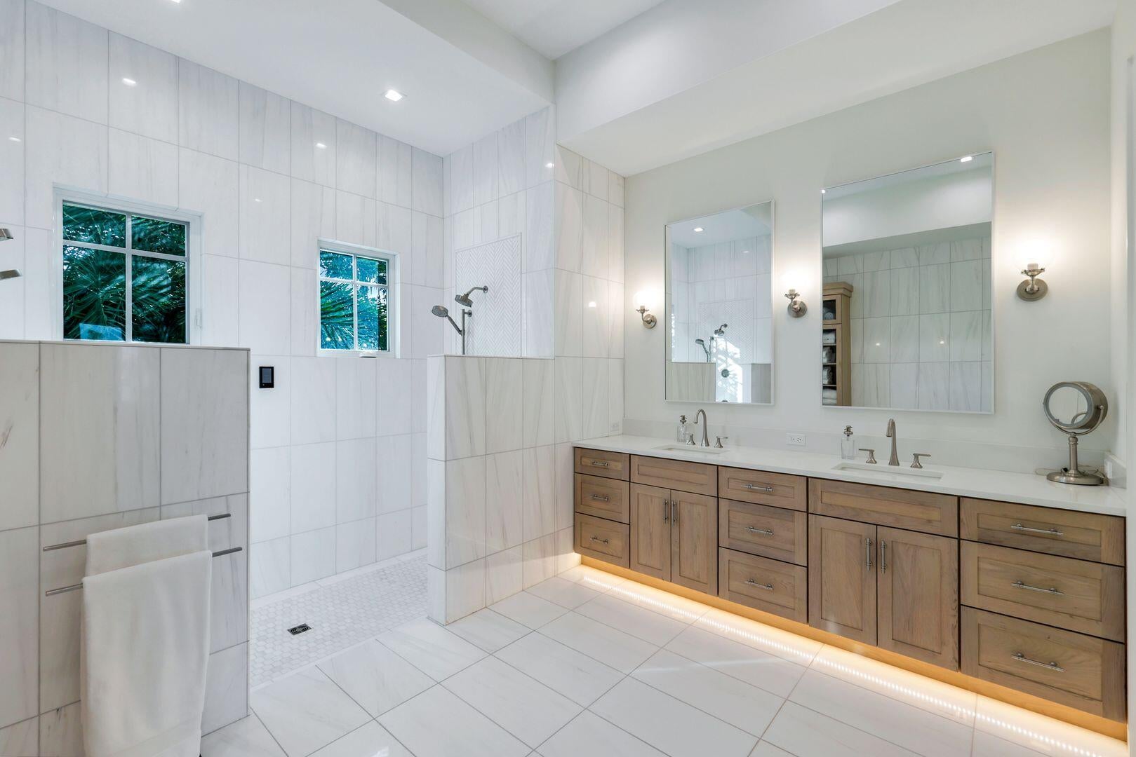 Marco Island, Florida, 34145, United States, 5 Bedrooms Bedrooms, ,5 BathroomsBathrooms,Residential,Active,1738482