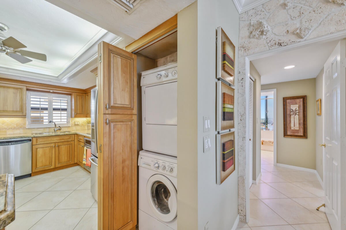 Marco Island, Florida, 34145, United States, 2 Bedrooms Bedrooms, ,2 BathroomsBathrooms,Residential,Active,1877820