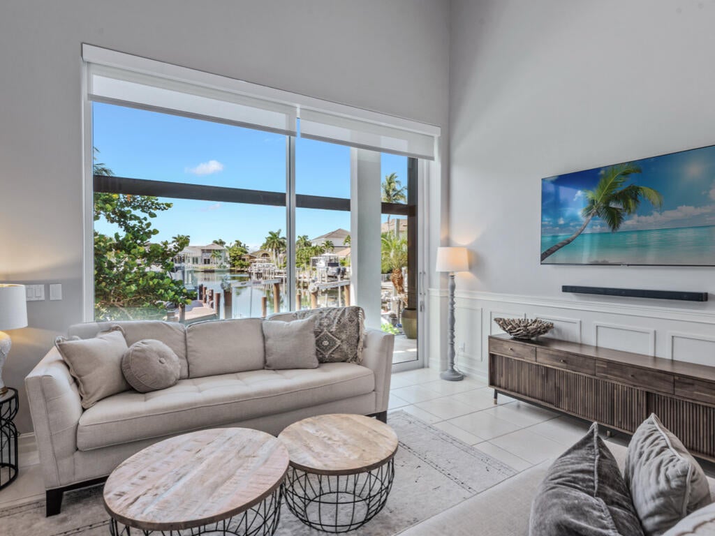 Marco Island, Florida, 34145, United States, 4 Bedrooms Bedrooms, ,4 BathroomsBathrooms,Residential,Active,1892388