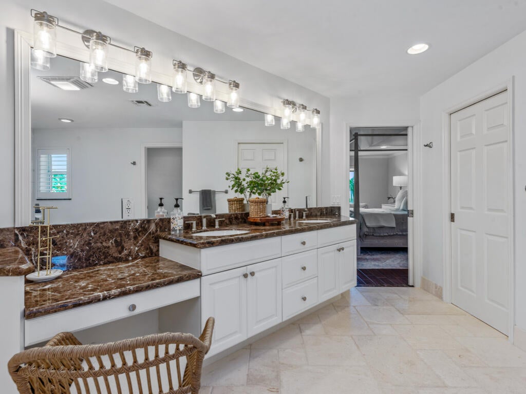 Marco Island, Florida, 34145, United States, 4 Bedrooms Bedrooms, ,4 BathroomsBathrooms,Residential,Active,1892388