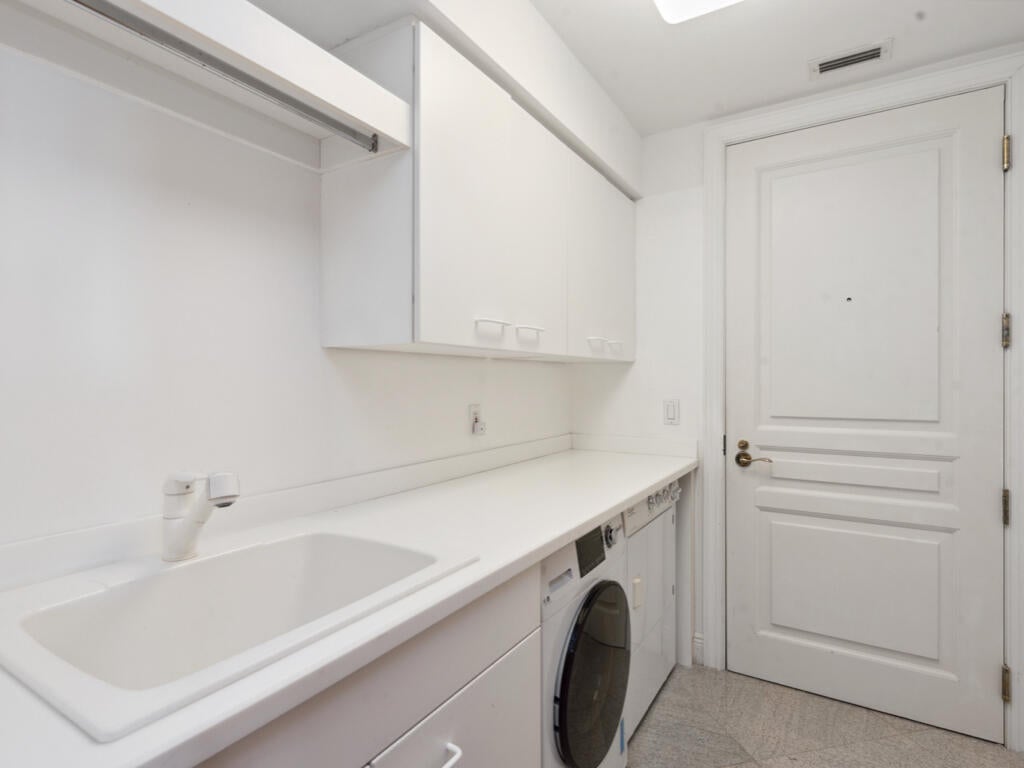 Marco Island, Florida, 34145, United States, 3 Bedrooms Bedrooms, ,3 BathroomsBathrooms,Residential,Active,1876672