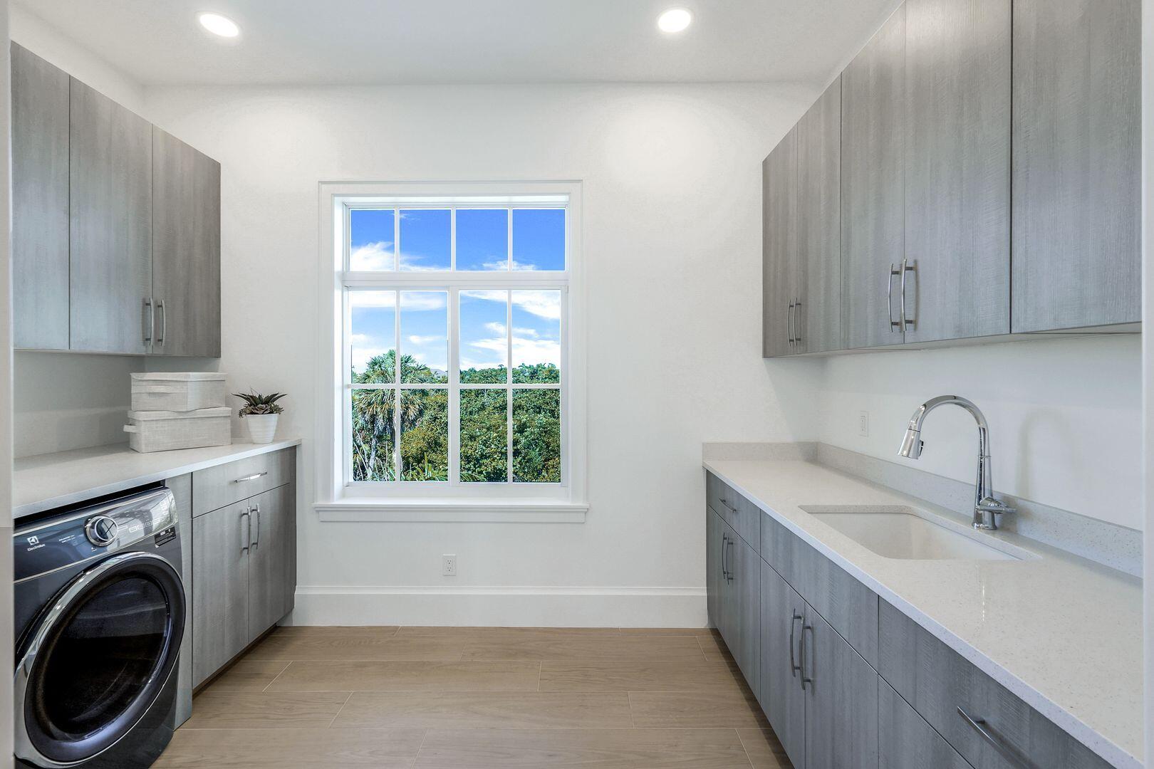 Marco Island, Florida, 34145, United States, ,4 BathroomsBathrooms,Residential,Active,1747379