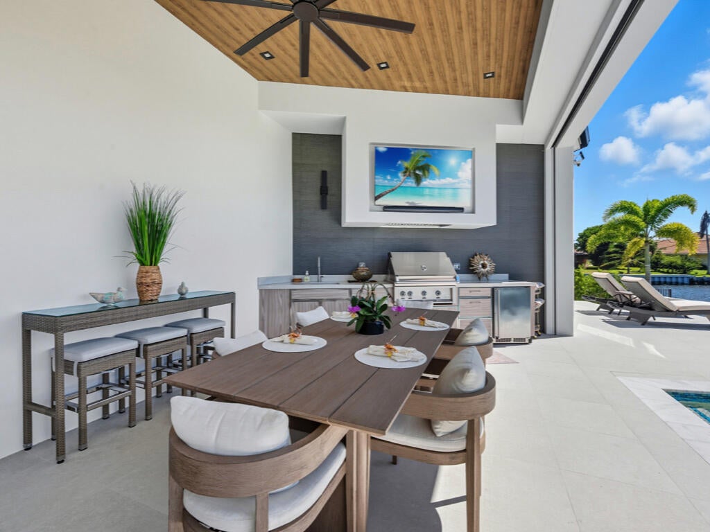 Marco Island, Florida, 34145, United States, 4 Bedrooms Bedrooms, ,5 BathroomsBathrooms,Residential,Active,1953391