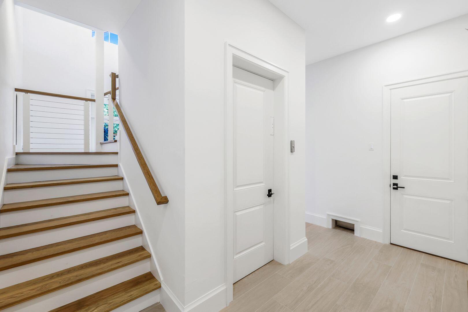 Marco Island, Florida, 34145, United States, ,4 BathroomsBathrooms,Residential,Active,1747379