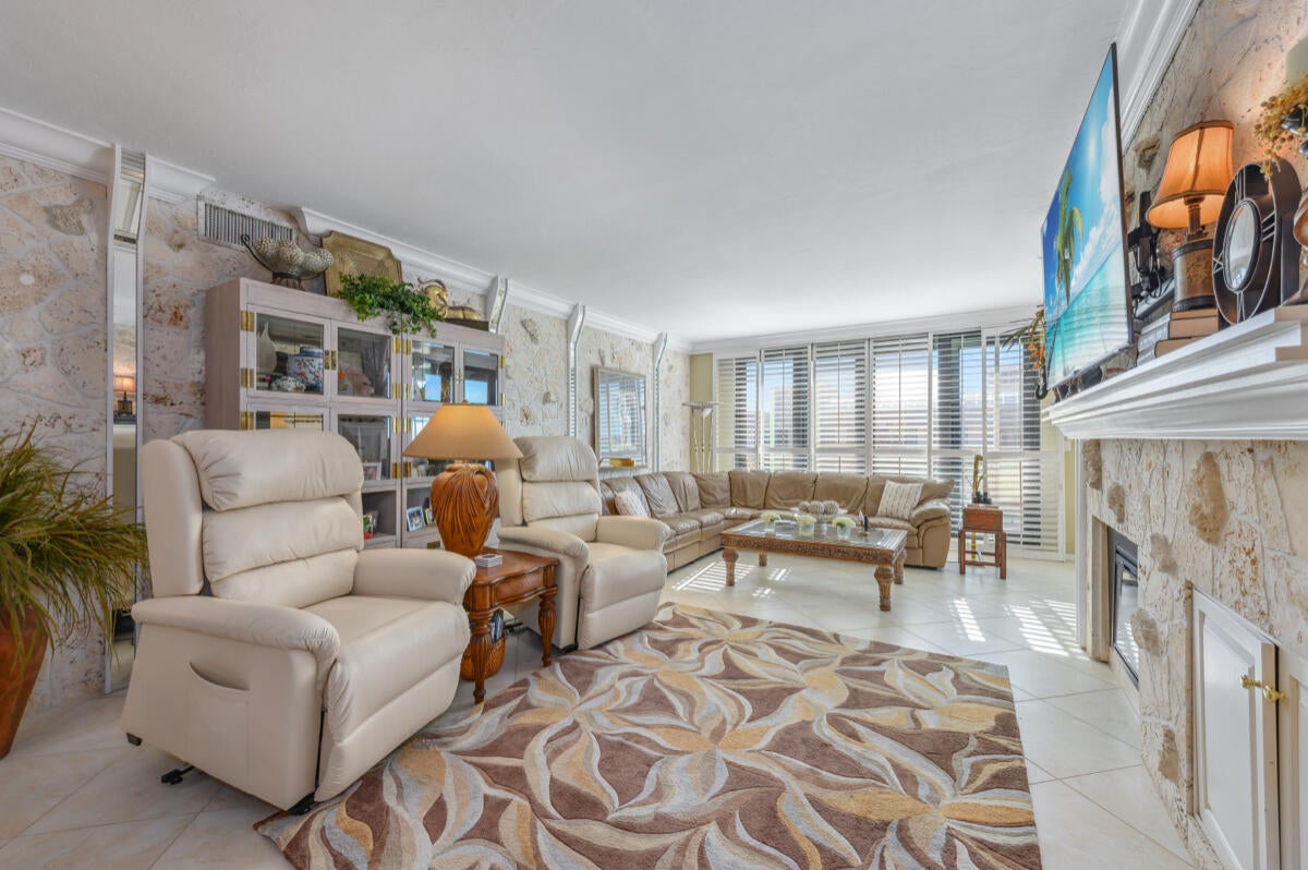 Marco Island, Florida, 34145, United States, 2 Bedrooms Bedrooms, ,2 BathroomsBathrooms,Residential,Active,1877820