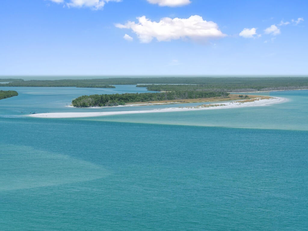 Marco Island, Florida, 34145, United States, 3 Bedrooms Bedrooms, ,4 BathroomsBathrooms,Residential,Active,1904725