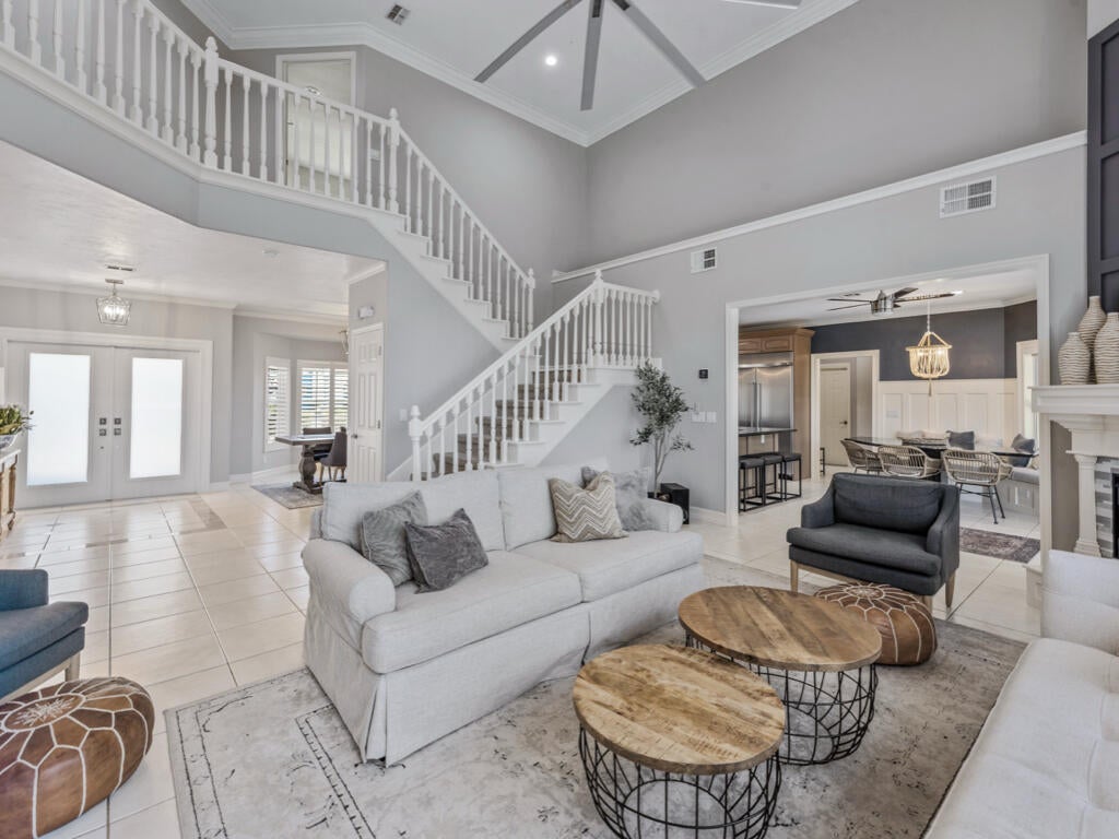 Marco Island, Florida, 34145, United States, 4 Bedrooms Bedrooms, ,4 BathroomsBathrooms,Residential,Active,1892388