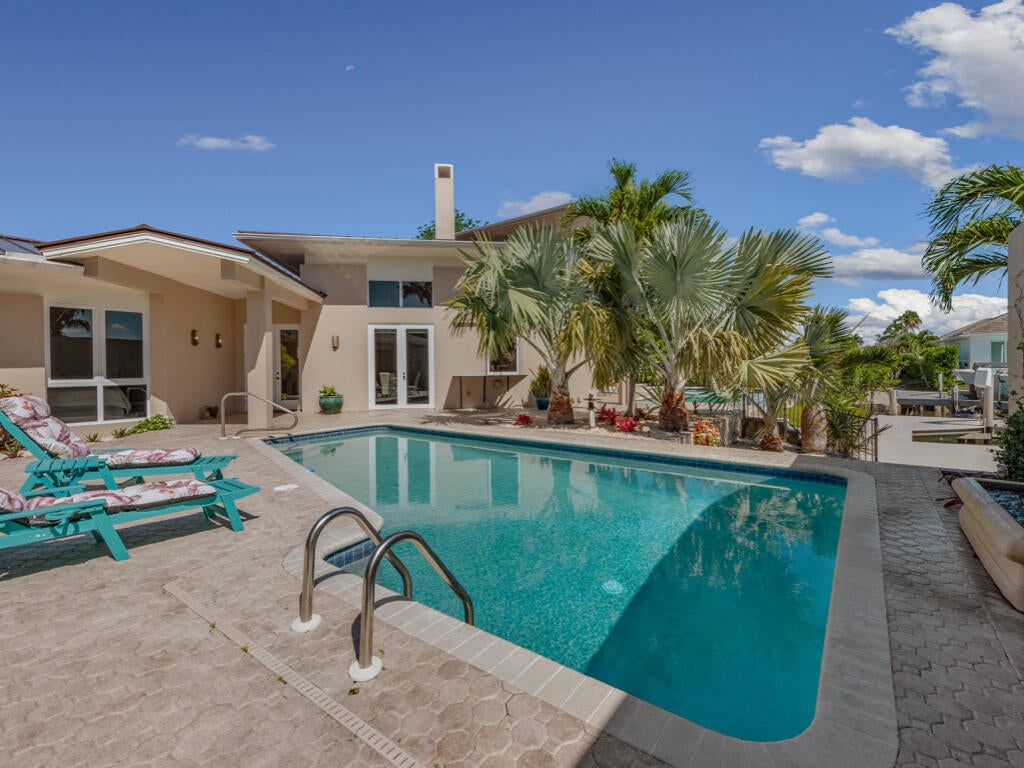 Marco Island, Florida, 34145, United States, 3 Bedrooms Bedrooms, ,5 BathroomsBathrooms,Residential,Active,1811040