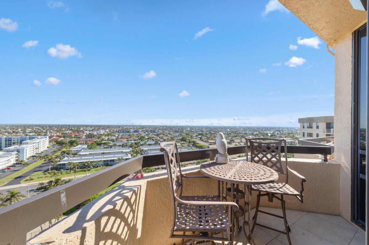 Marco Island, Florida, 34145, United States, 2 Bedrooms Bedrooms, ,2 BathroomsBathrooms,Residential,Active,1877820