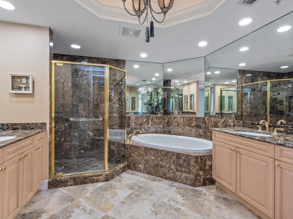 Marco Island, Florida, 34145, United States, ,4 BathroomsBathrooms,Residential,Active,1841322