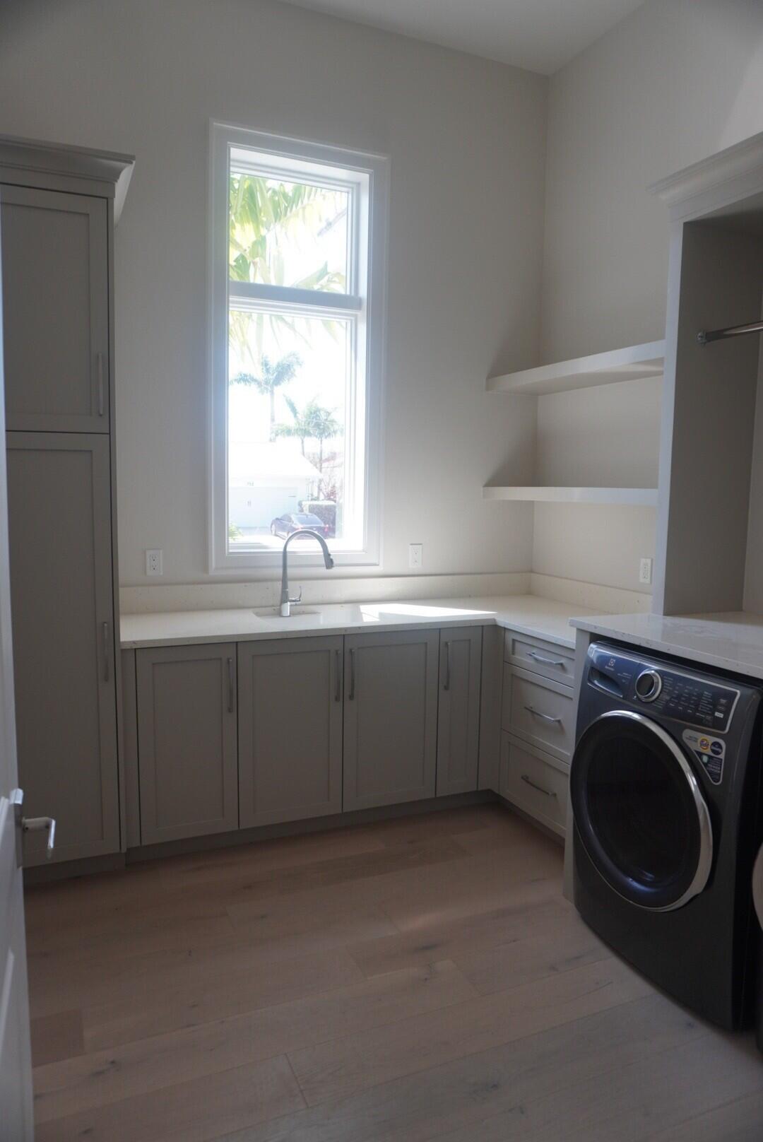 Marco Island, Florida, 34145, United States, 4 Bedrooms Bedrooms, ,5 BathroomsBathrooms,Residential,Active,1876867