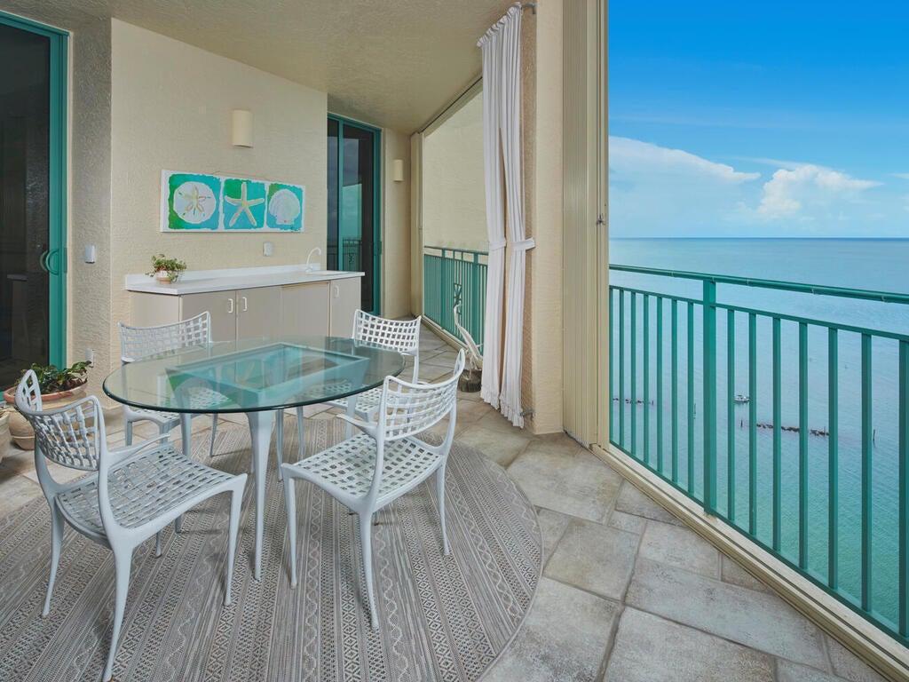 Marco Island, Florida, 34145, United States, 4 Bedrooms Bedrooms, ,4 BathroomsBathrooms,Residential,Active,2031792