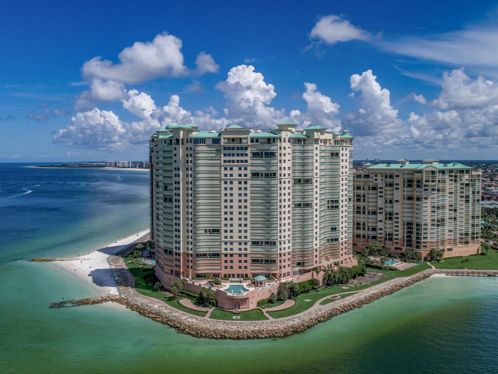 Marco Island, Florida, 34145, United States, 3 Bedrooms Bedrooms, ,4 BathroomsBathrooms,Residential,Active,1877816