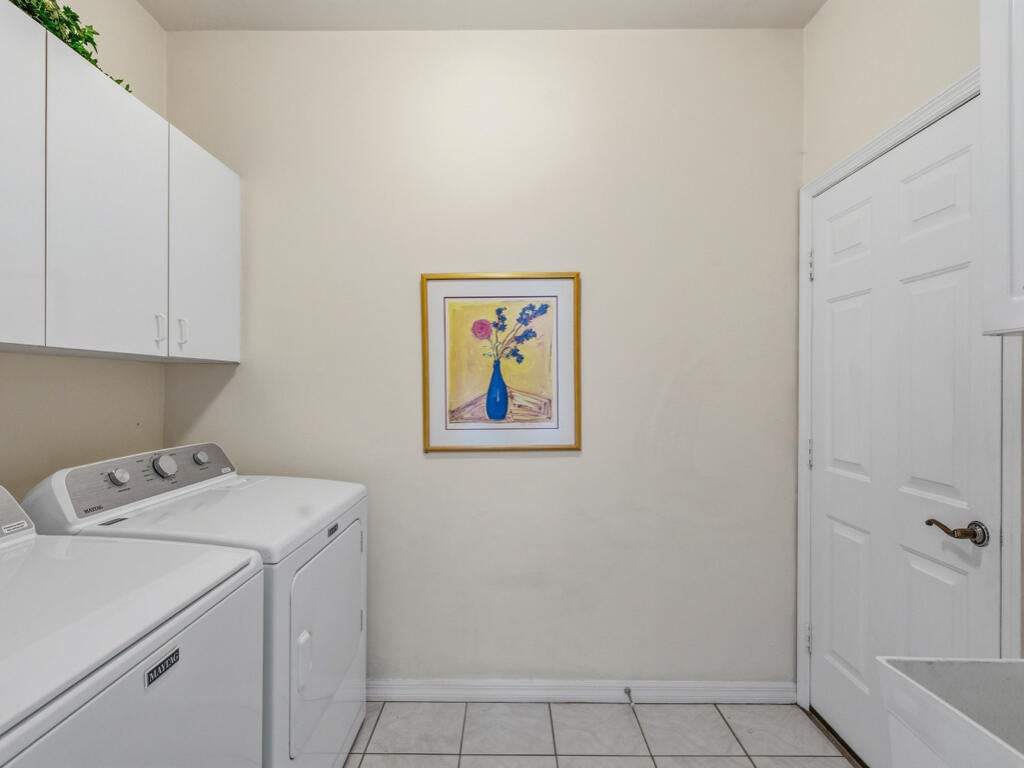 Marco Island, Florida, 34145, United States, 3 Bedrooms Bedrooms, ,2 BathroomsBathrooms,Residential,Active,2007180