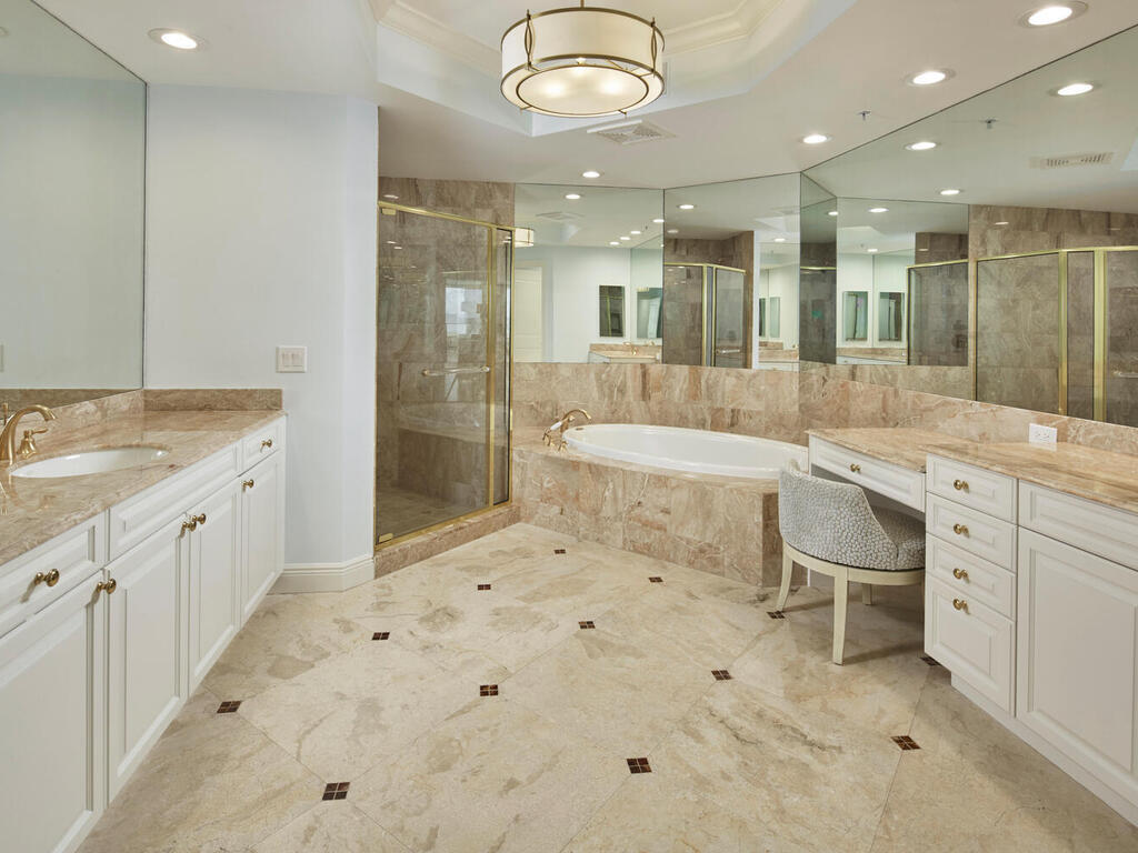 Marco Island, Florida, 34145, United States, 3 Bedrooms Bedrooms, ,4 BathroomsBathrooms,Residential,Active,1967311