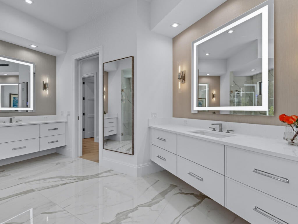 Marco Island, Florida, 34145, United States, 4 Bedrooms Bedrooms, ,5 BathroomsBathrooms,Residential,Active,1953391