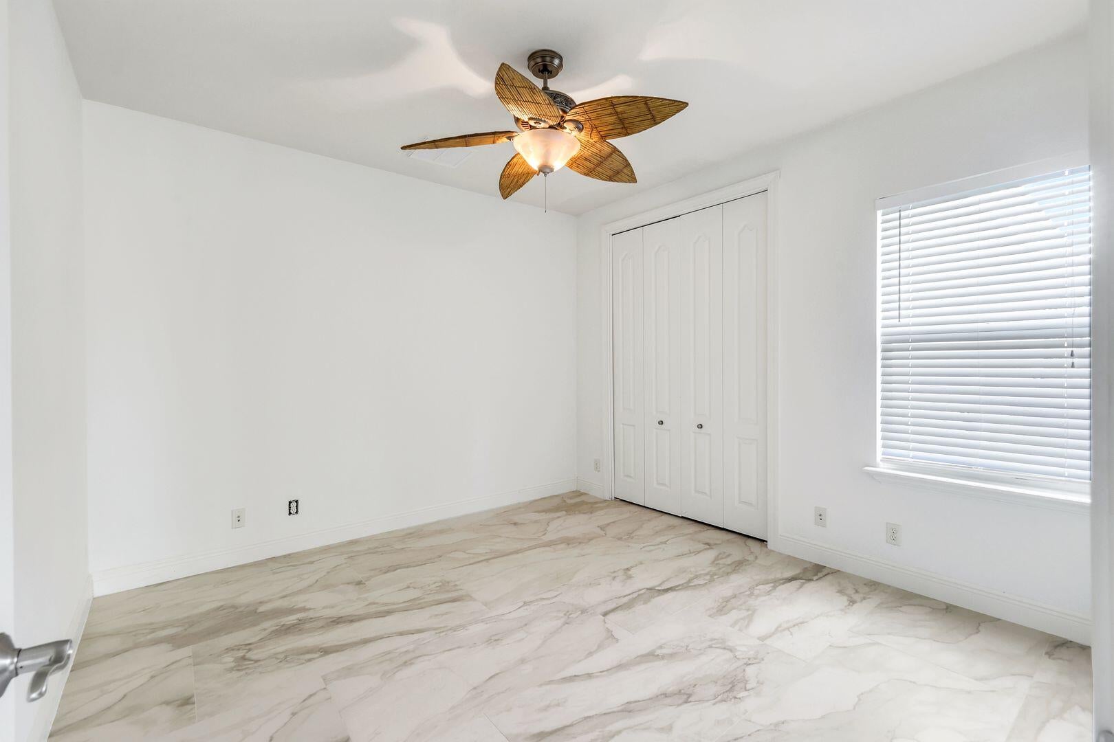 Marco Island, Florida, 34145, United States, 4 Bedrooms Bedrooms, ,2 BathroomsBathrooms,Residential,Active,1992224