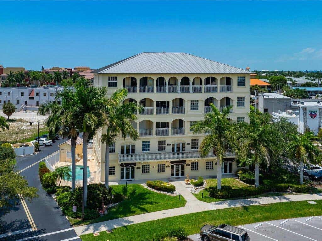 886 PARK AVE UNIT 403, MARCO ISLAND, FL 34145, photo 1 of 22