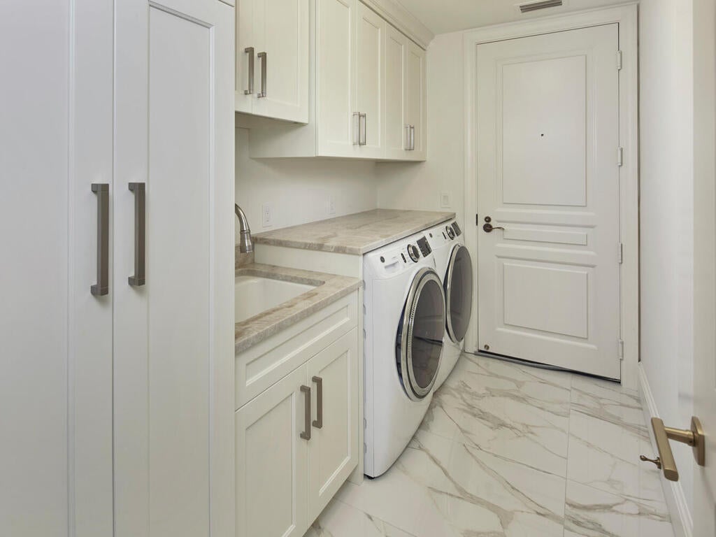 Marco Island, Florida, 34145, United States, 3 Bedrooms Bedrooms, ,4 BathroomsBathrooms,Residential,Active,1967311