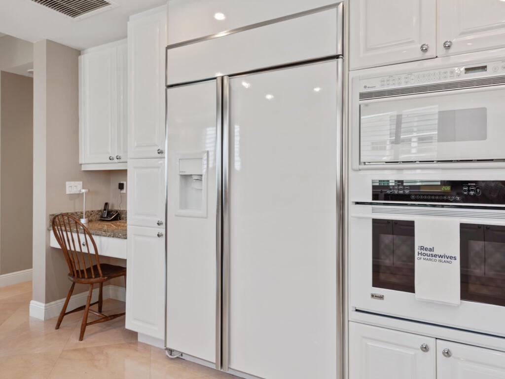 Marco Island, Florida, 34145, United States, 3 Bedrooms Bedrooms, ,4 BathroomsBathrooms,Residential,Active,1904725