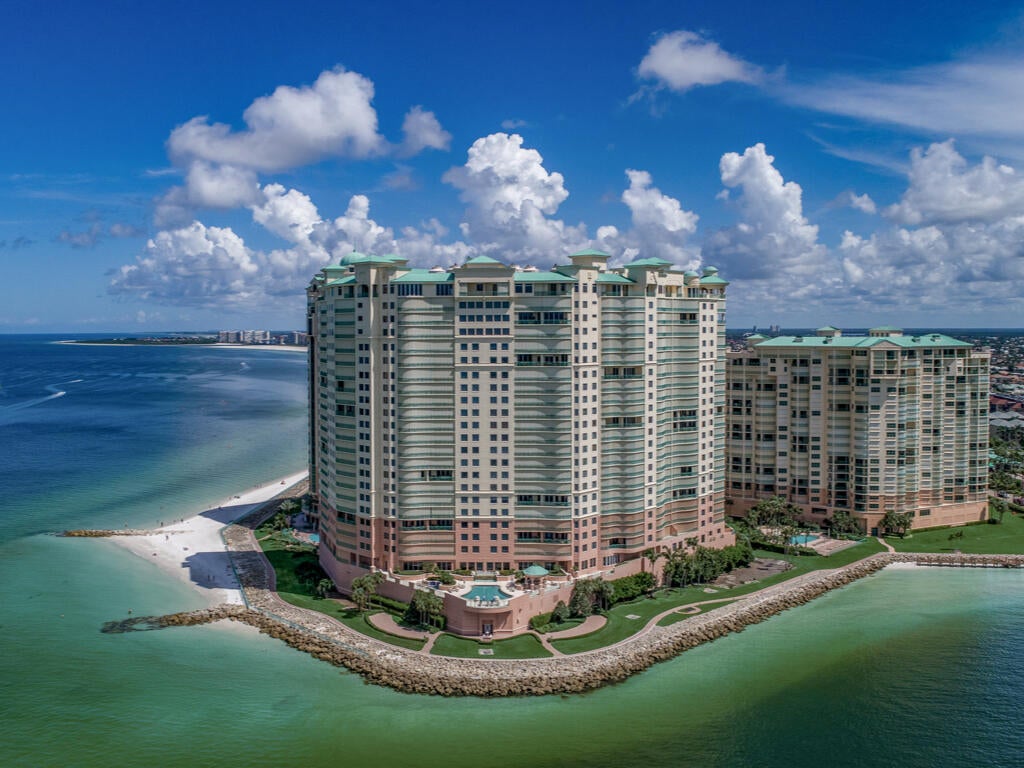 Marco Island, Florida, 34145, United States, 3 Bedrooms Bedrooms, ,4 BathroomsBathrooms,Residential,Active,1904725