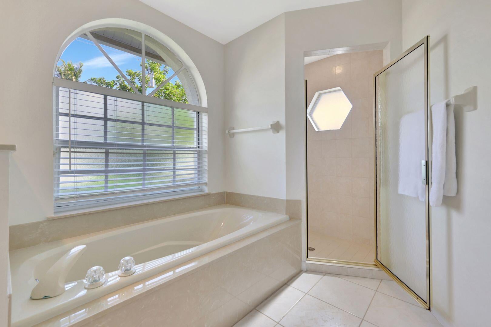 Marco Island, Florida, 34145, United States, 3 Bedrooms Bedrooms, ,3 BathroomsBathrooms,Residential,Active,1973301