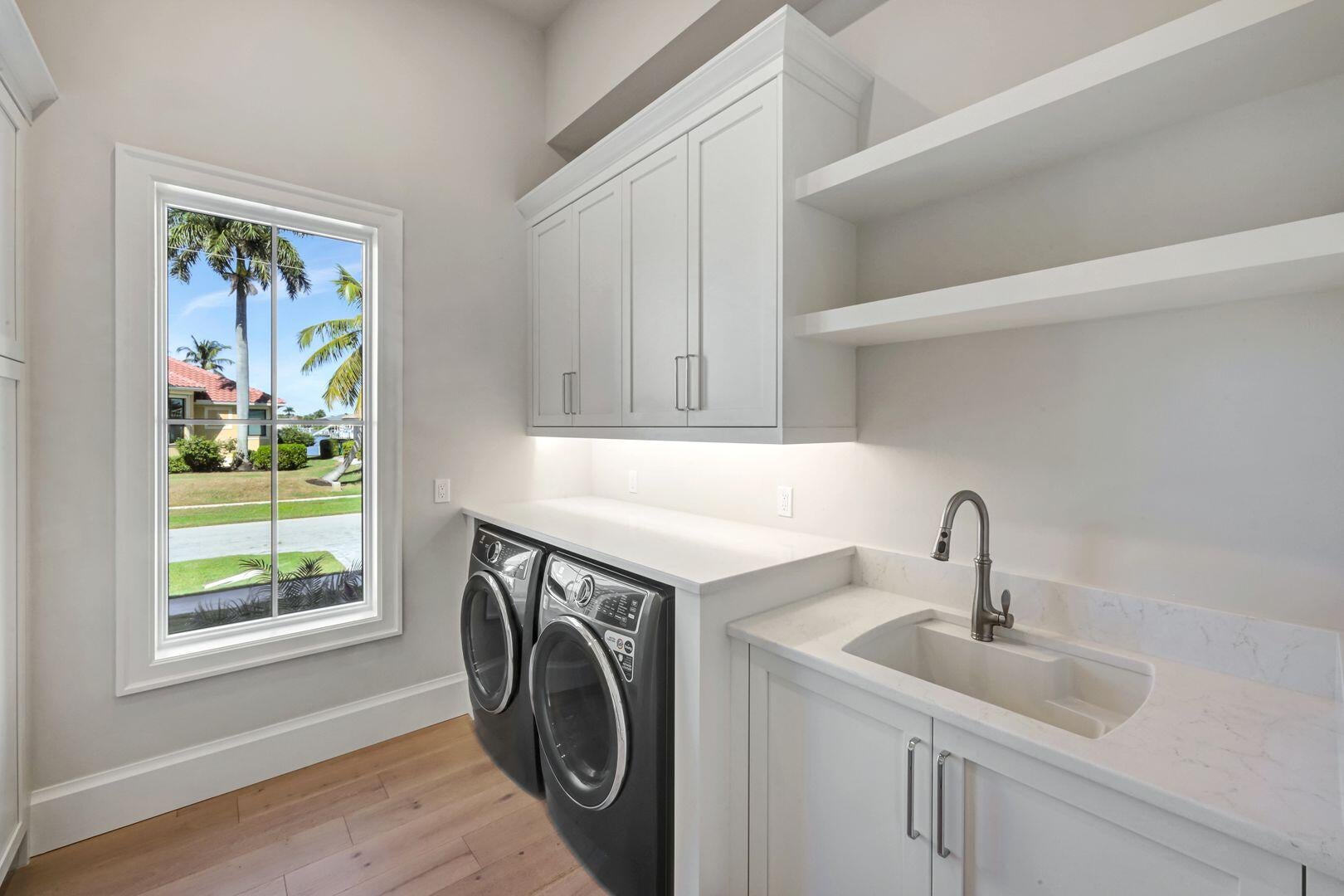 Marco Island, Florida, 34145, United States, 5 Bedrooms Bedrooms, ,6 BathroomsBathrooms,Residential,Active,2010548